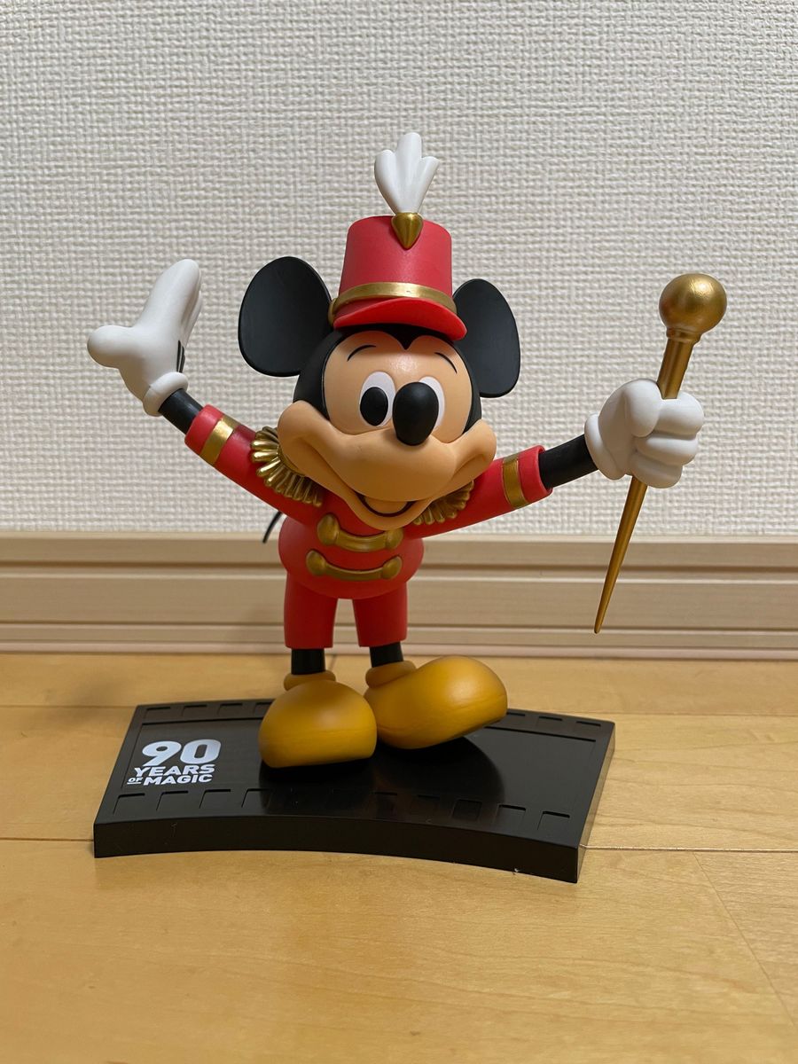 Disney 90 YEARS OF MAGIC ミッキーマウス　フィギュア