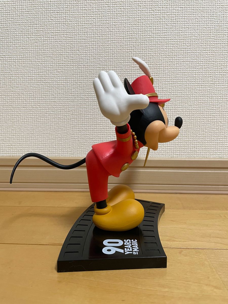 Disney 90 YEARS OF MAGIC ミッキーマウス　フィギュア