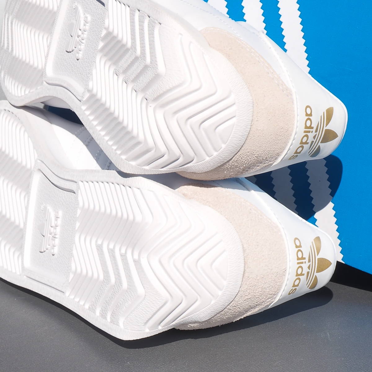 デッド!! 希少!! 新品 US 9 1/2/ 27.5cm 日本企画 20年adidas カントリー COUNTRY OG 白ｘ白 レザー 天然皮革の画像6