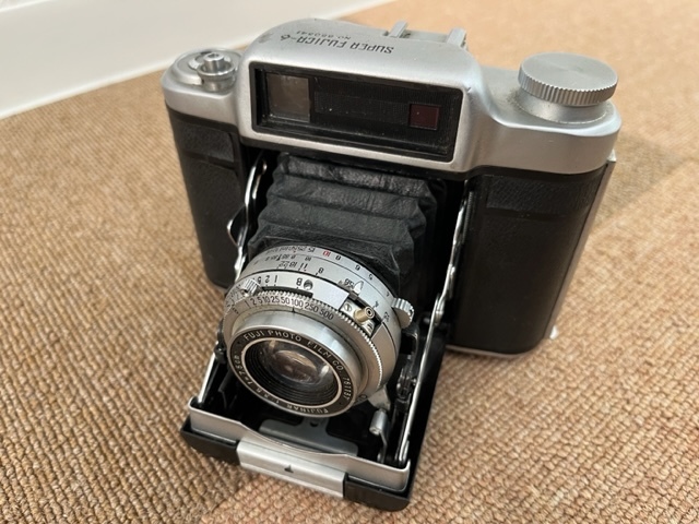 SUPER FUJICA-6 スーパーフジカ フィルムカメラ 蛇腹カメラ アコーディオン式 レンズ/FUJINAR 1:3.5 f=7.5cm _画像1