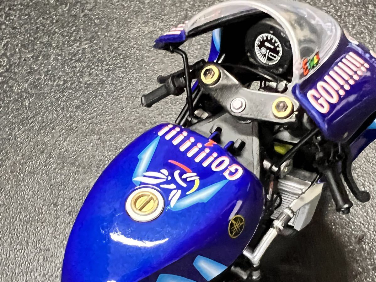 コレクター保管品 ミニチャンプス ヤマハ YZR500 1/12 Team Gauises Yamaha シンヤナカノ 500cc GP 2001 バイク 模型 レーシング_画像7