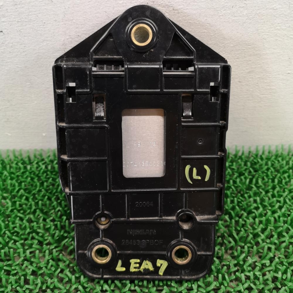 ZE1【レーダーセンサー 左】284K1-5SA0A R1 日産 リーフ e+G (4 ZE1【レーダーセンサー 左】284K1-5SA0A R1 日産 リーフ e+G (4