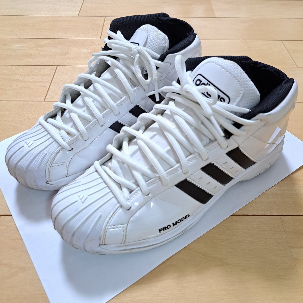 アディダス 公式 スニーカー プロモデル 2G 27cm ミッドカット バスケットシューズ バッシュ 靴 白 ホワイト 3ライン FW4344 adidas_画像1
