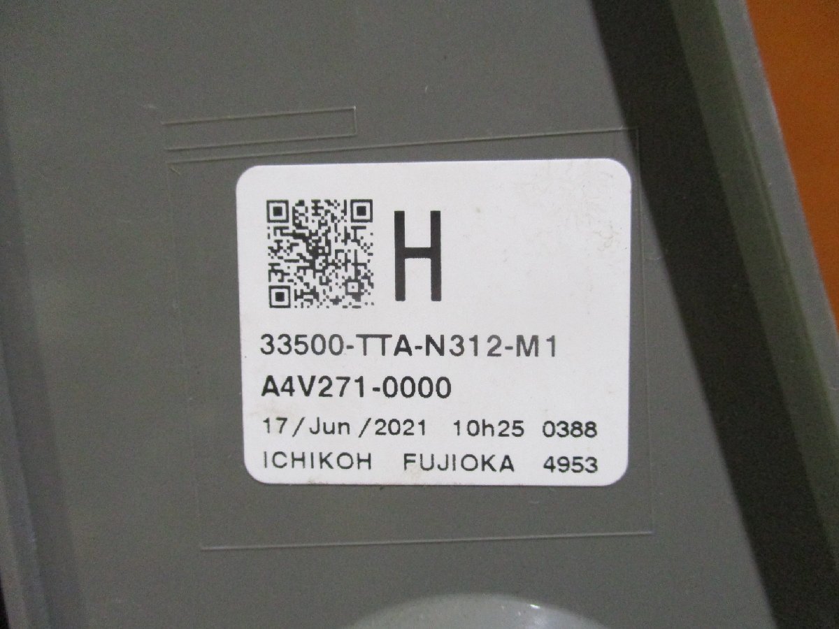 即決　N BOX　JF3/JF4　後期　右テールライト　純正　ICHIKOH D274　33500-TTA-N312-M1　ノーマル・スタンダード系　N-BOX Nボックス_画像6