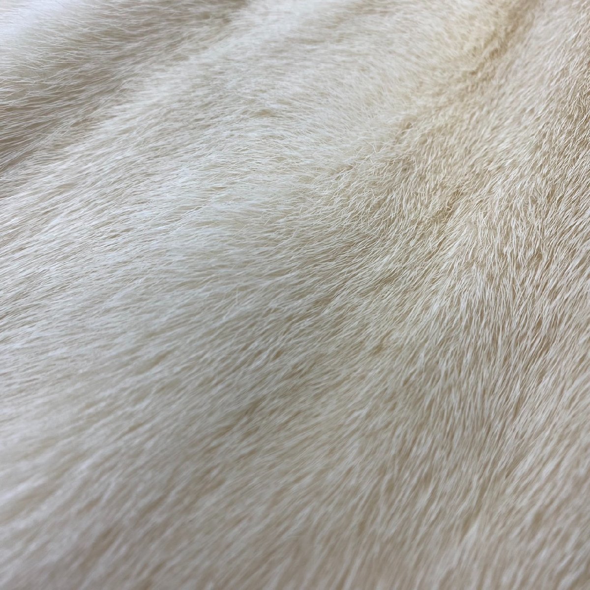 ◆◇◆ Fur Ohki 毛皮 サガミンク コート サファイヤミンク ホワイト 白 ジャケット SAGA MINK ミンク ロング 上着 冬物 レディース_画像6