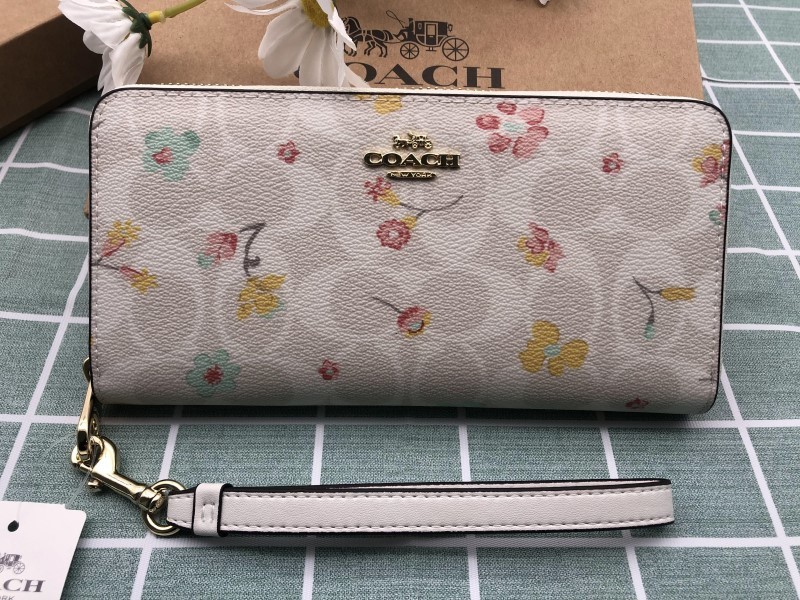 COACH コーチ 財布 長財布 クリスマスプレゼント レディース 花柄 レザー ウォレット 新品 未使用 ブランド　ギフト B101