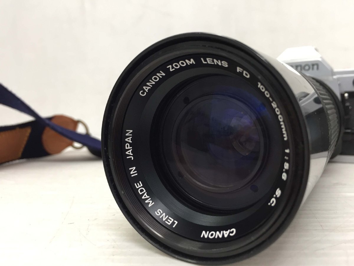 ●CANON キヤノン AE-1 フィルム式カメラ レトロ 2台セット レンズフィルター等 おまけ付き【20369114】_画像4