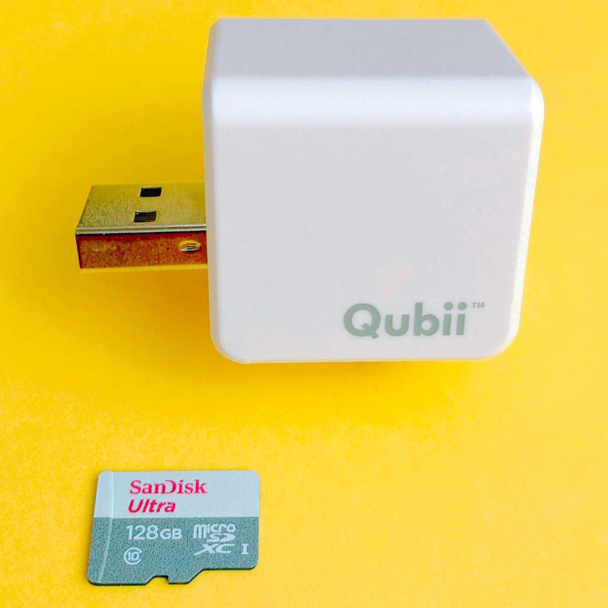 SanDisk microSDXCカード 128GB付 maktar Qubii 白ホワイト 充電しながらバックアップ iPhone用 microSDマイクロSDメモリーカード セット_画像1