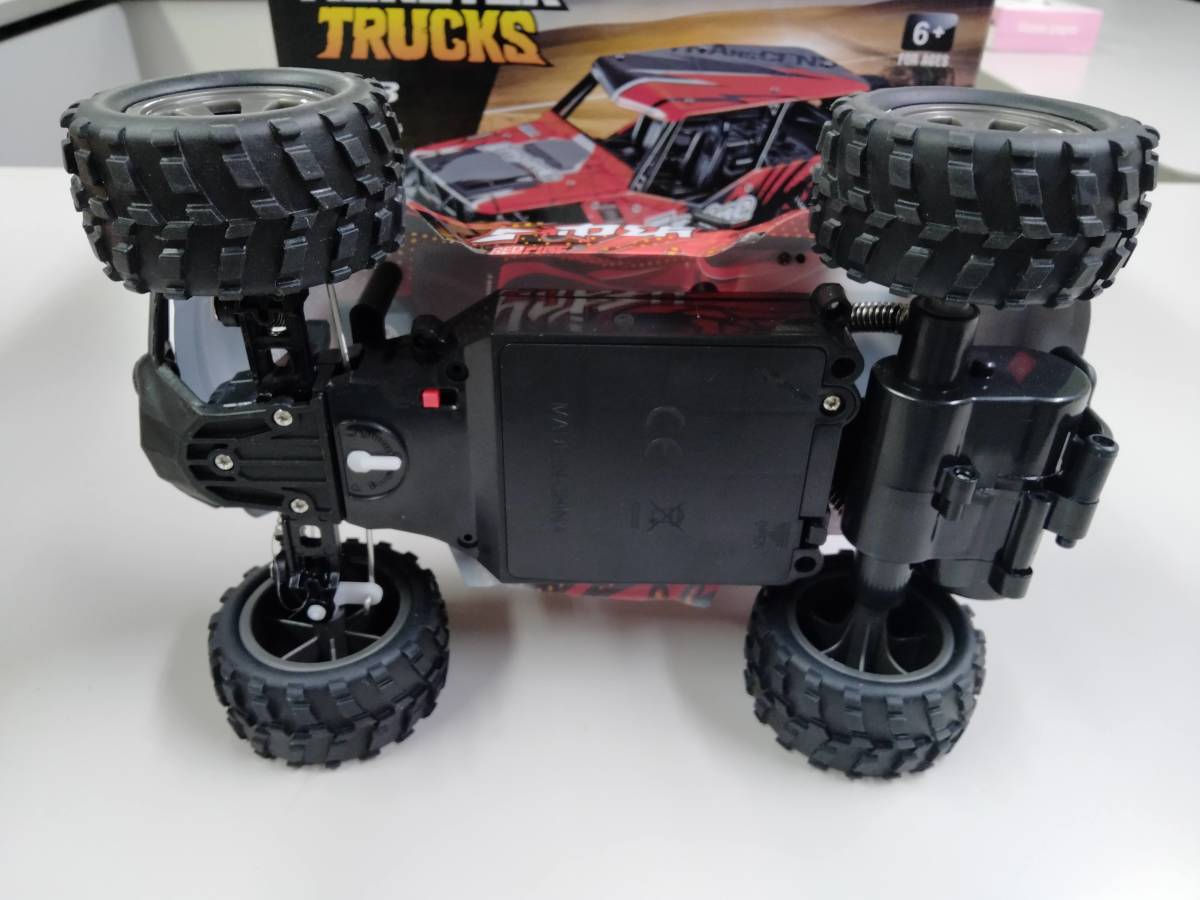 ラジコンカー　RC　　おもちゃ　オフロード　モンスタートラック　ビッグタイヤ_画像5