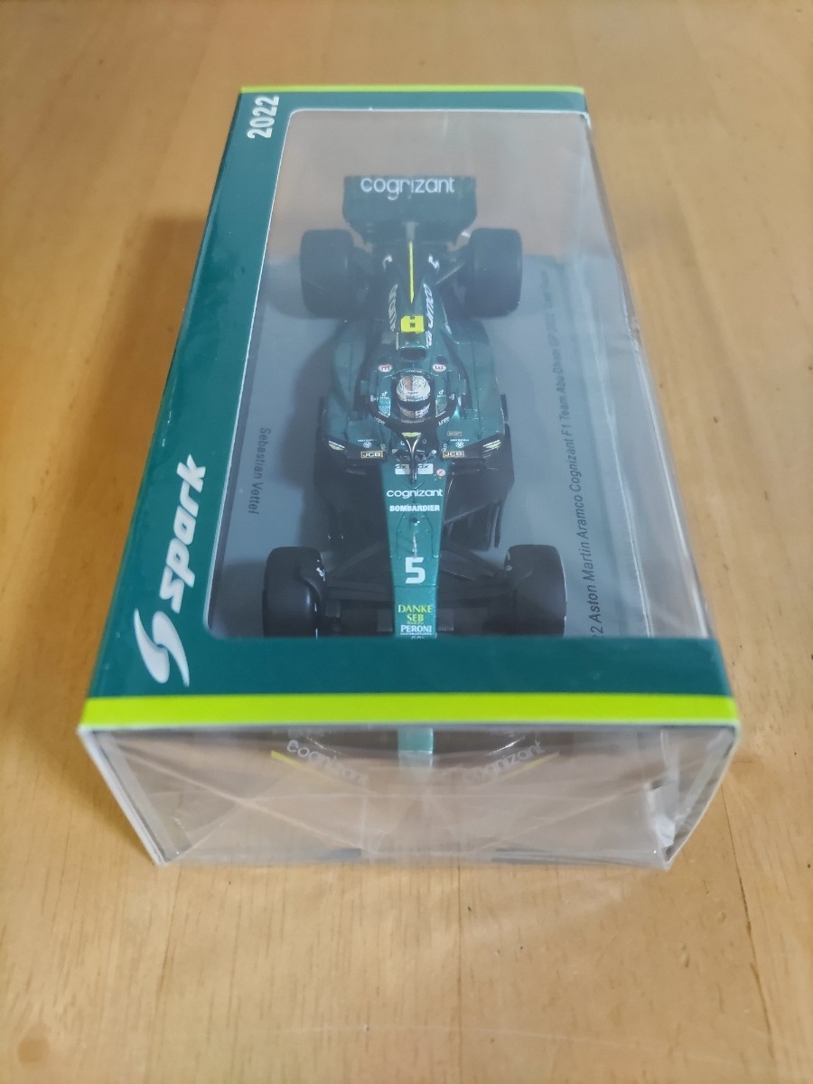 【スパーク】1/43 アストンマーティン AMR22 メルセデス #5 S.ベッテル 2022 アブダビGP ラストレース/Abu Dhabi GP 2022 “Last Race”_画像4