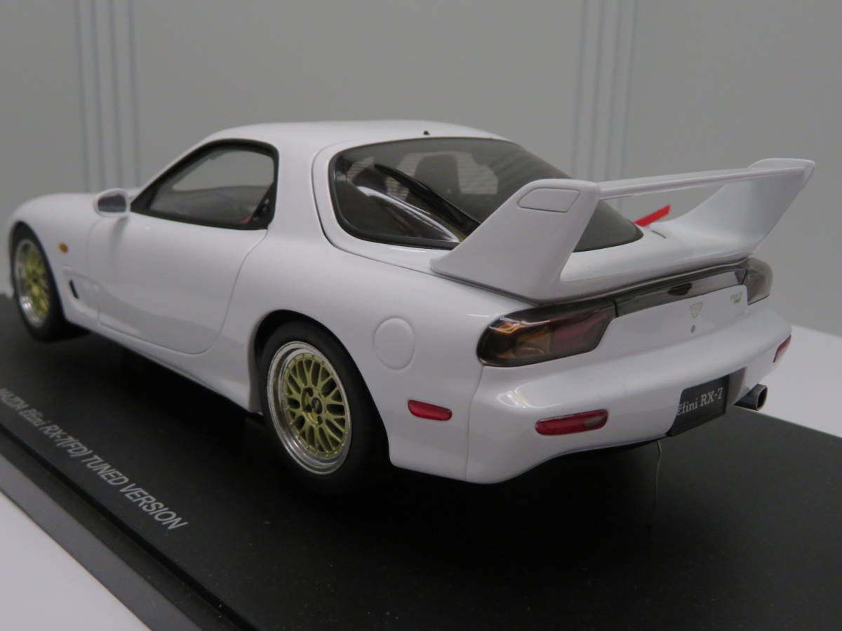 未展示暗所保管 オートアート 1/18 マツダ アンフィニ RX-7 FD3S チューンド・バージョン ホワイト AUTOart MAZDA Tuned version_画像3