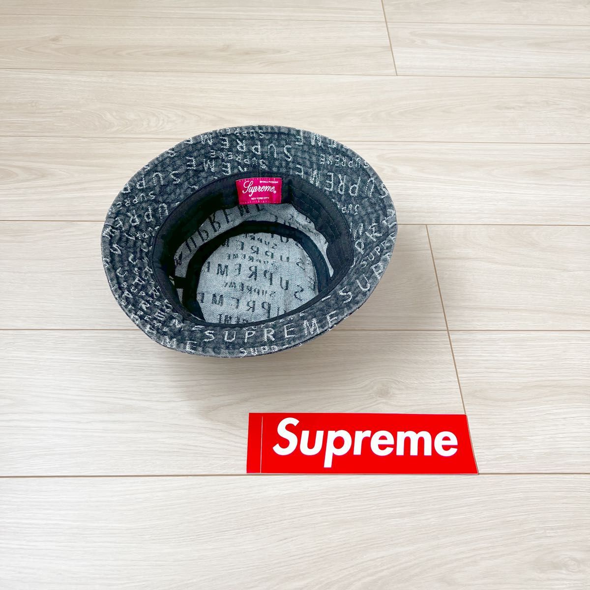 Supreme シュプリーム ワープ ジャカード ロゴ デニム クラッシャー "ブラック"