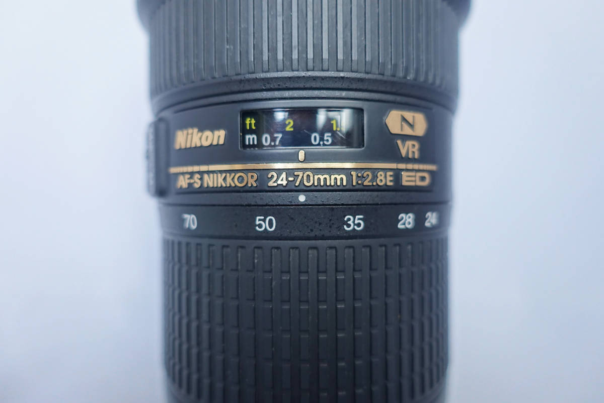 ★NIKON AF-S NIKKOR 24-70mm f/2.8E ED VR　中古　フィルター付（難あり）_画像4