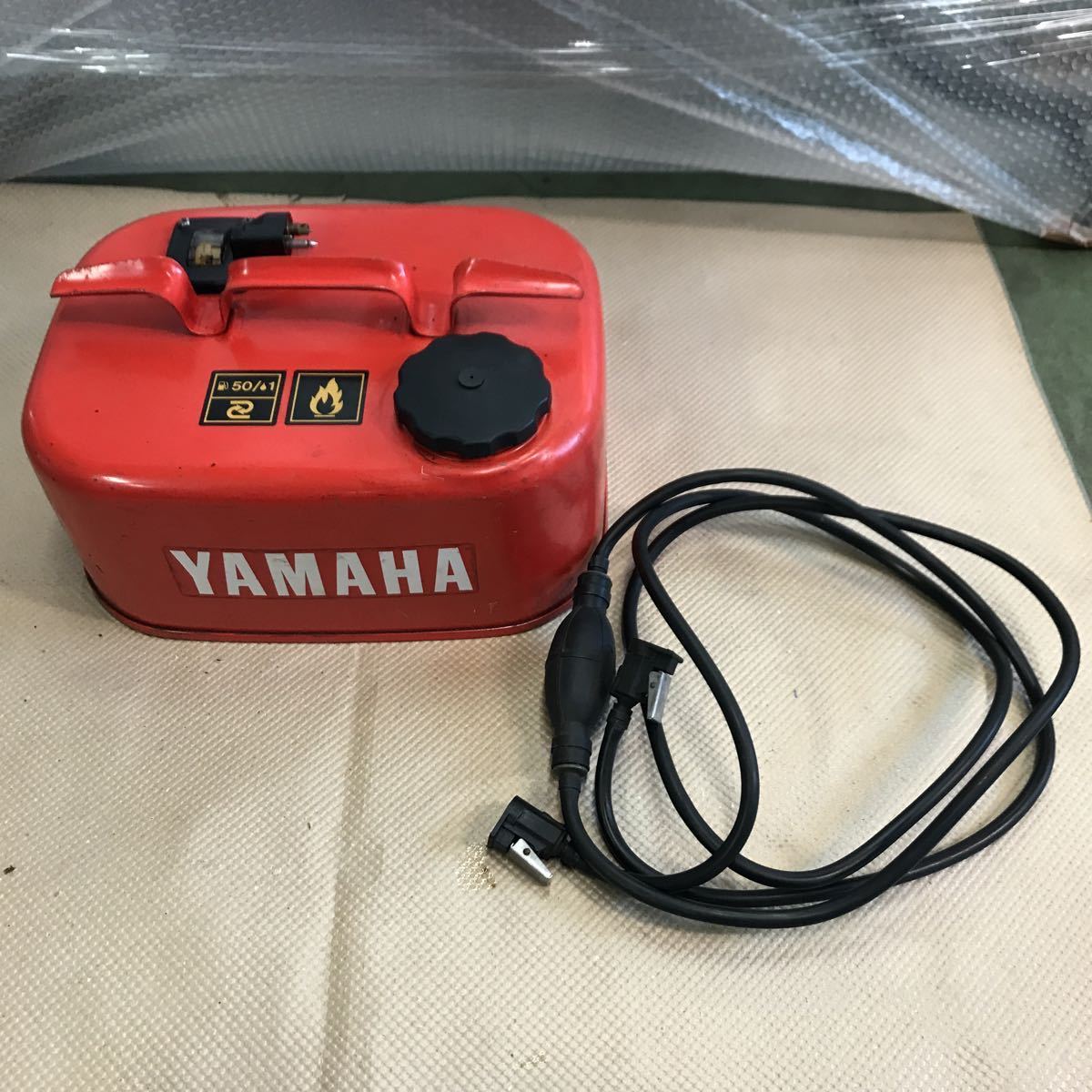 YAMAHA ヤマハ 船外機用 燃料タンク 50/1 燃料ホース・コネクター付きの画像2