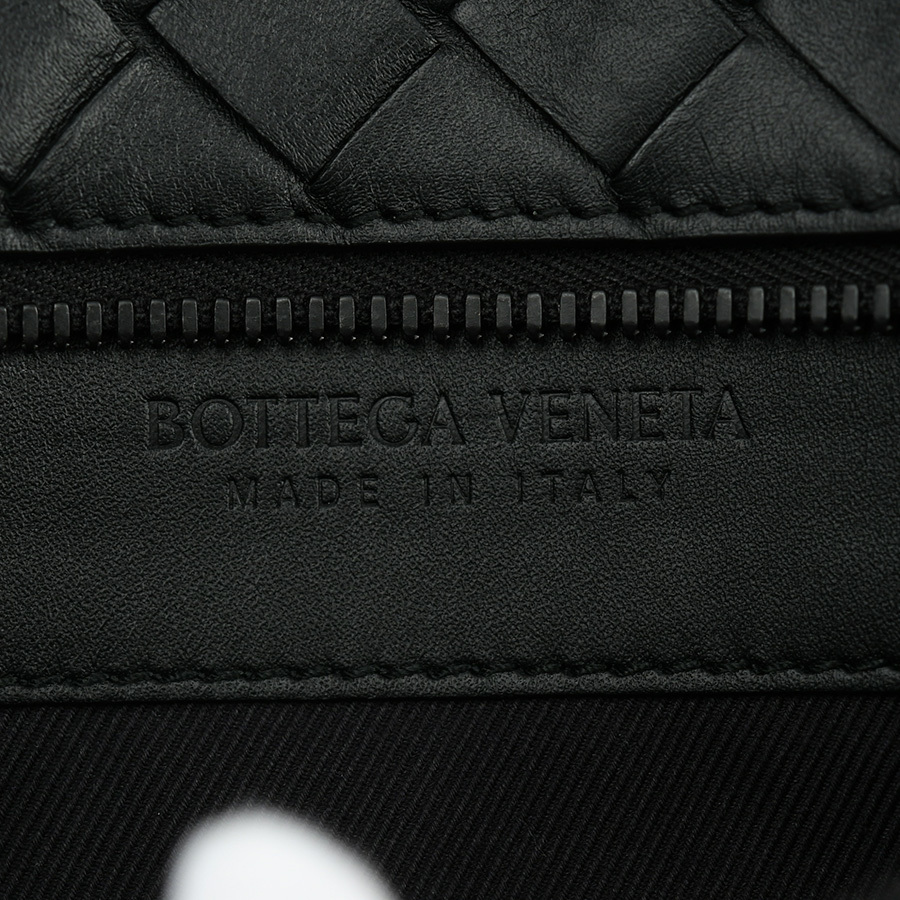 ボッテガヴェネタ BOTTEGA VENETA イントレチャート ボディバッグ ベルトバッグ ブラック 黒 レザー ショルダー メンズ 中古_画像9