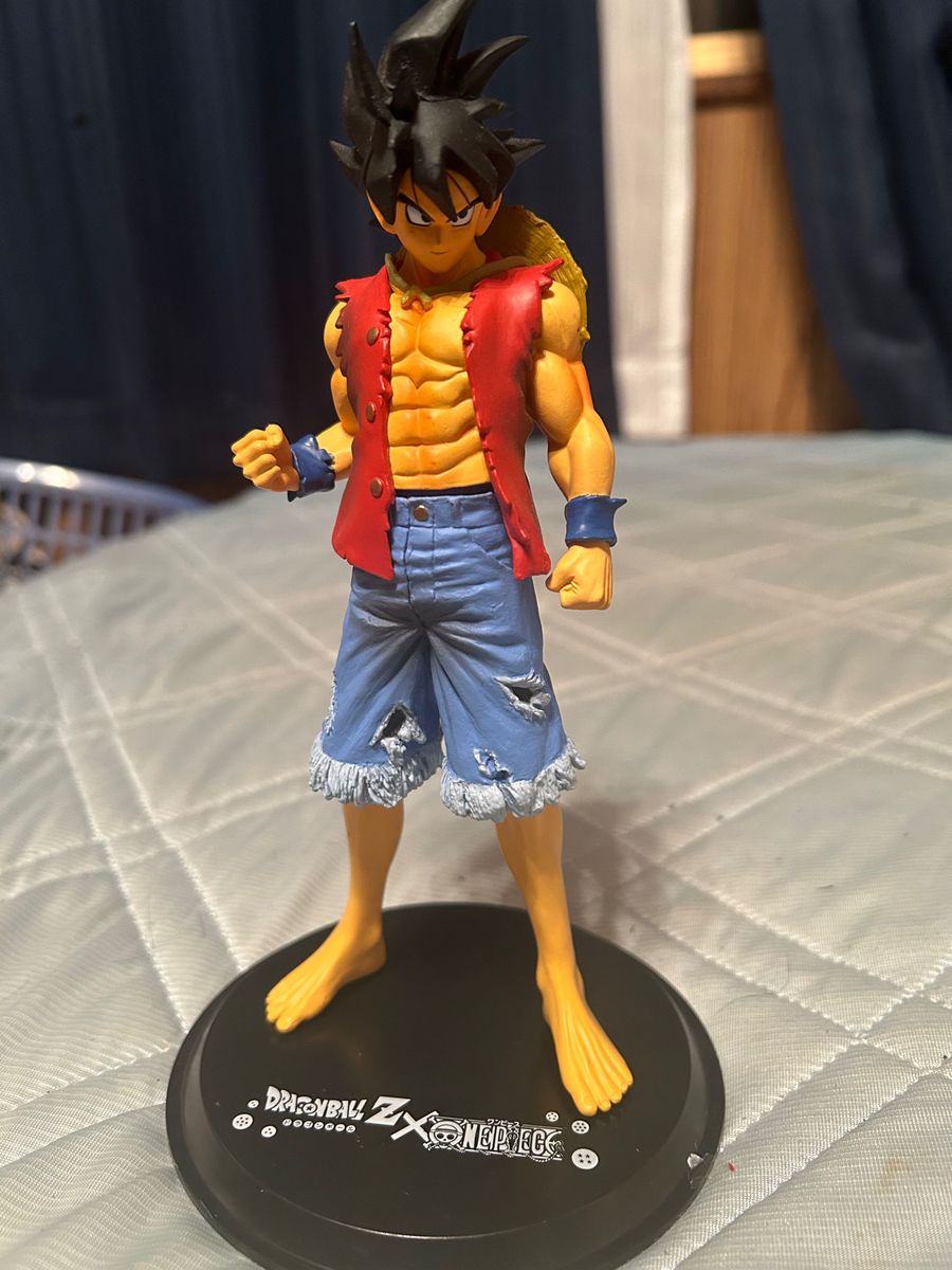 ドラゴンボールワンピースコラボフィギュア孫悟空