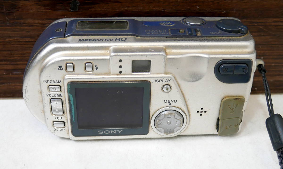 ▲(R512-B244)現状品 ソニー SONY Cyber-shot DSC-P1 3x バッテリーのみ付属 デジタルカメラ デジカメ_画像3