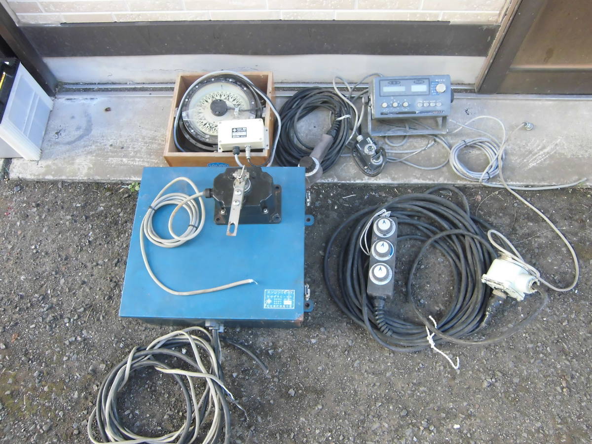 サウラ 佐浦計器 オートパイロット エンジンリモコン コンパス サウラ 佐浦計器 オートパイロット エンジンリモコン コンパス