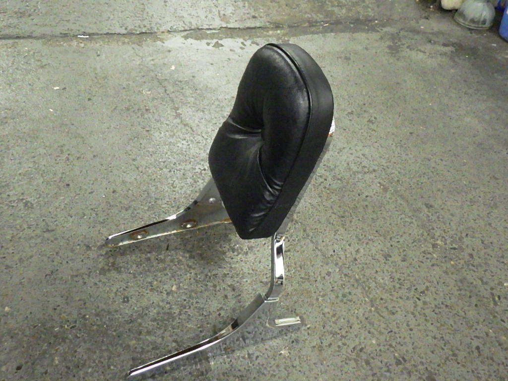 * Steed 400 original back rest NC26 hugely clean Steed 600 140 size 