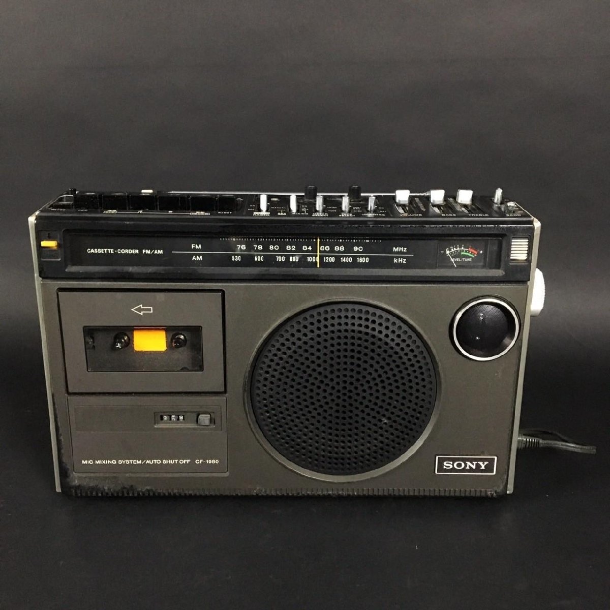 ER1109-2-3 ジャンク品 現状品 SONY CF-1980 FM/AM ラジカセ カセットコーダー キズ有 レトロ ソニー ラジオ 100サイズ_画像1