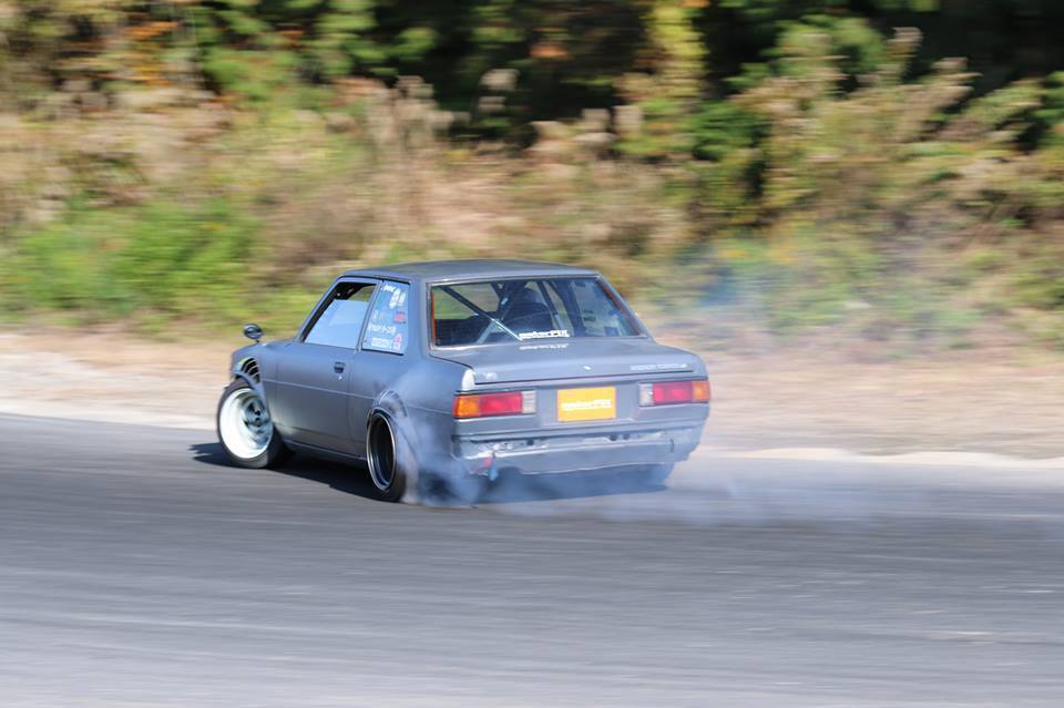V8搭載でも安心して踏めます