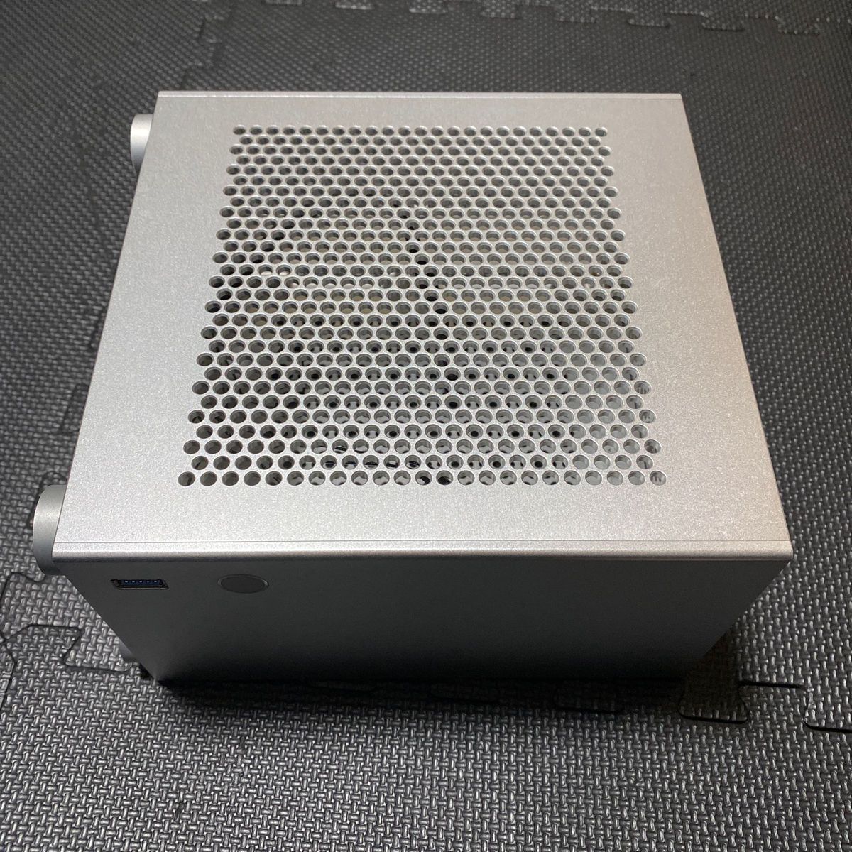 ZS-A4DC/itx mini itx ケース ライザーケーブル付き|Yahoo ZS-A4DC/itx mini itx ケース ライザーケーブル付き|Yahoo