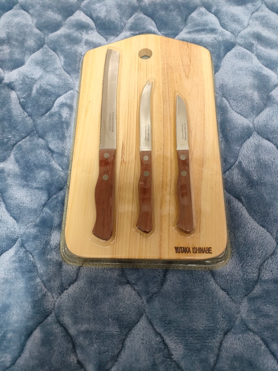 【新品未使用】 石鍋裕 料理道具 テーブルナイフ & カットボードセット_画像3