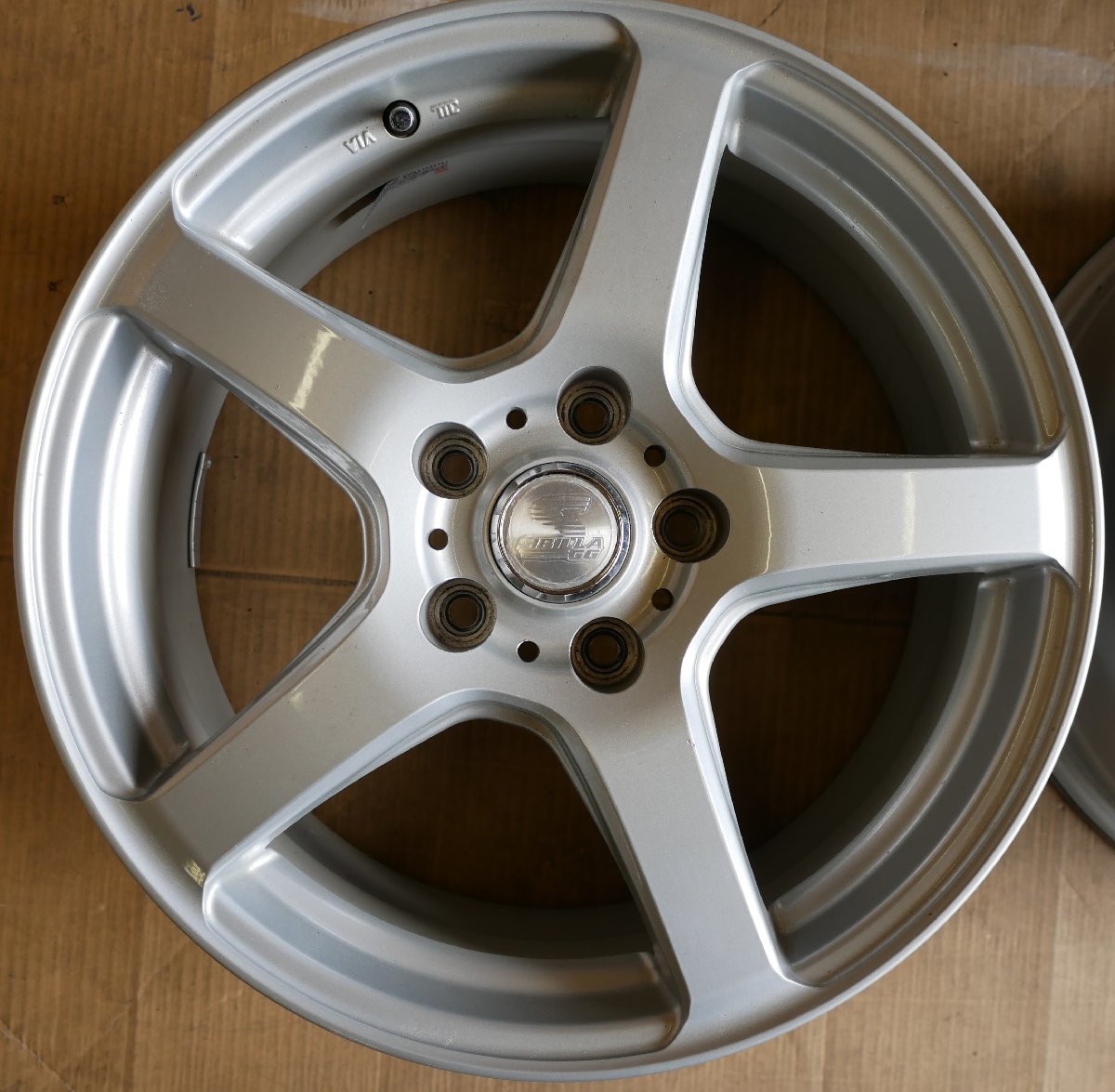 ◎A2167 ☆アルミ ホイール 単体■TOPY Sibilla GG■17x7J PCD 114.3 x 5H +48■17インチ■アルテッツァ フォレスター エスティマ オーリス_画像4