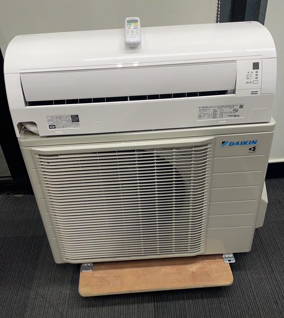 ★中古美品即決！2022年 ■DAIKIN ダイキン F56ZTEP-W 5.6kW ルームエアコン Eシリーズ 18畳用 水内部クリーン■領収書発行ok_画像2