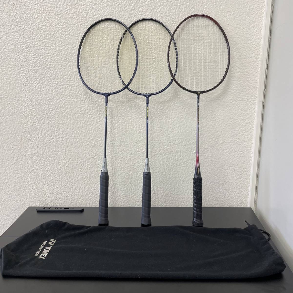 1000円スタート【初心者オススメ】MIZUNO ミズノ YONEX ヨネックス バドミントンラケット carbonex23 PERCEVAL C865 2点 中古_画像1