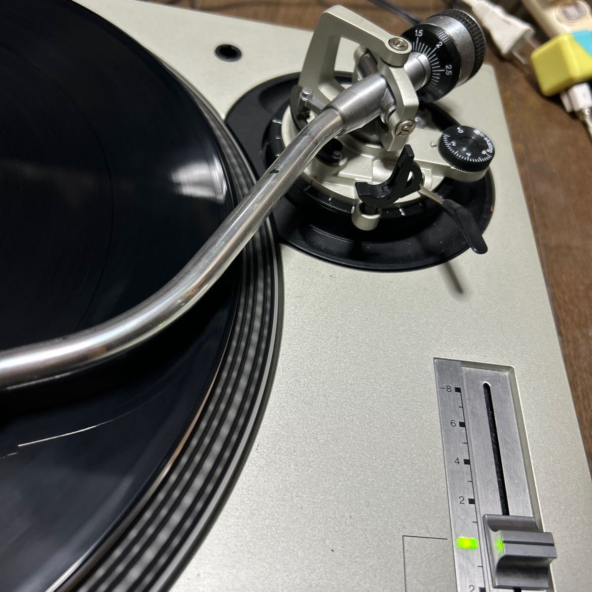 送料無料　テクニクス　Technics ターンテーブル　SL-1200MK5 美品　レコードプレーヤー DJ_画像6