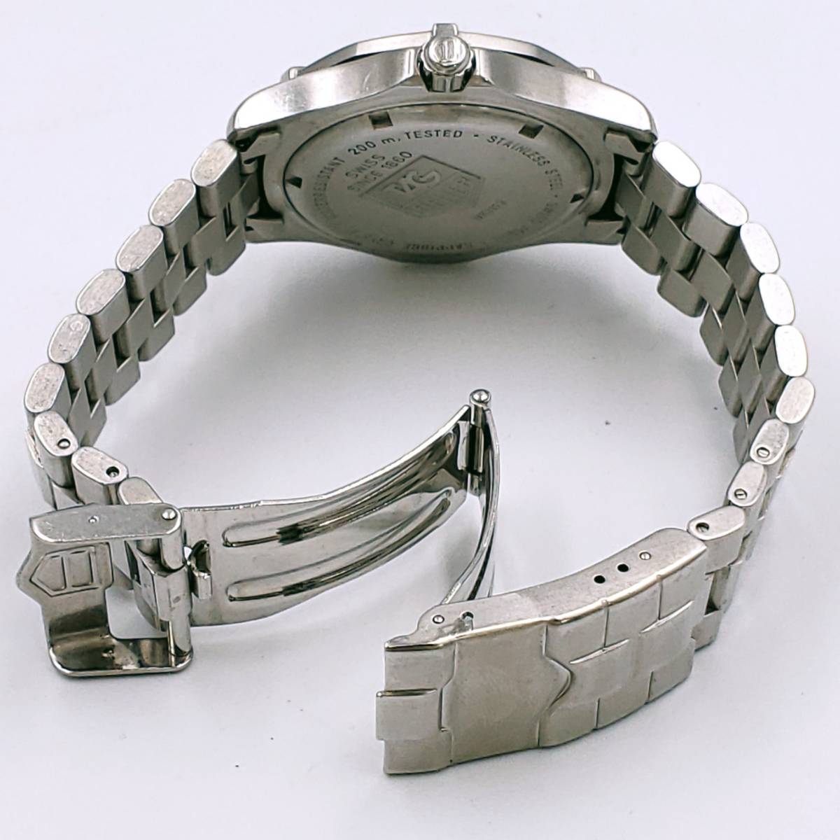 E011-637　腕時計　TAG HEUER　タグホイヤー　WK1113　クォーツ　メンズ　重量：113.69ｇ　ケース付き_画像6