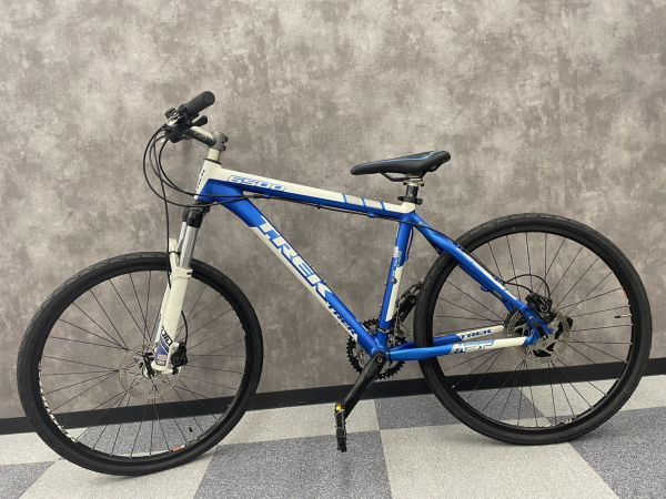 品2487(123)-7/ST17000【品川から家財便発送または引取り】自転車　TREK　6500　_画像1