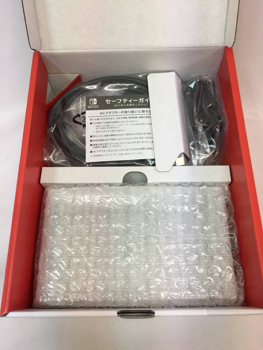 ●動作確認済み● Nintendo Switch HAC-001 新型 グレー 画面傷有_画像4