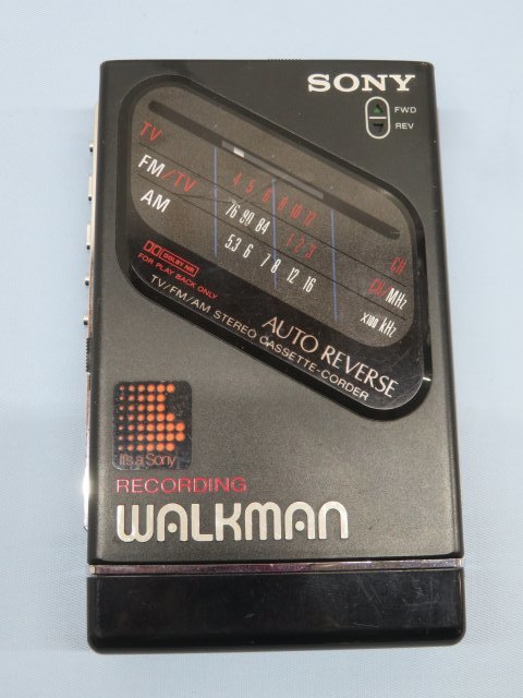 ★SONY WM-F203 カセットレコーダー WLAKMAN 録音/再生/REC ソニー ウォークマン USED 88548 KA★！！_画像1