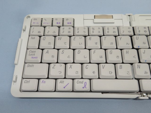 ■SONY PEGA-KB100 CLIE用 コンパクトキーボード ソニー 折り畳みキーボード USBケーブルなし USED 88670■KA！！_画像2