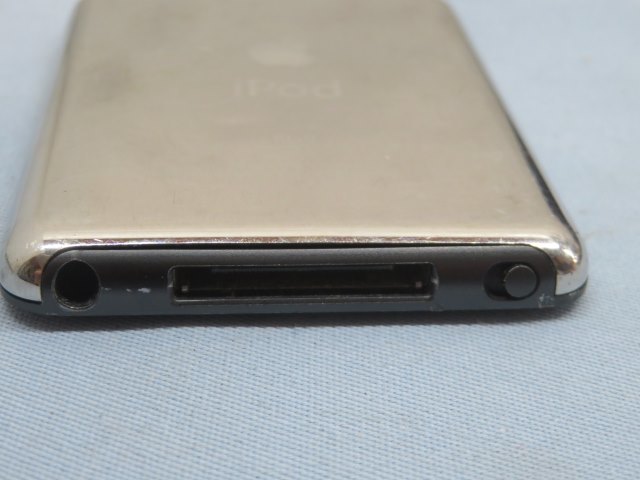 8GB/第3世代★Apple A1236 デジタルオーディオプレーヤー iPod nano アップル アイポッドナノ イヤホン付き 動作品 89349★！！_画像4