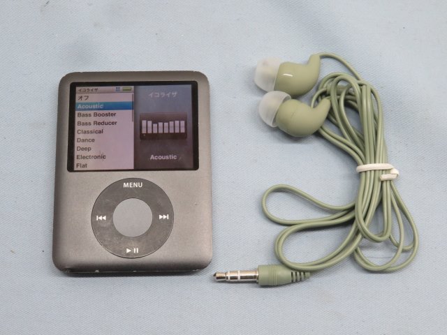 8GB/第3世代★Apple A1236 デジタルオーディオプレーヤー iPod nano アップル アイポッドナノ イヤホン付き 動作品 89349★！！_画像1