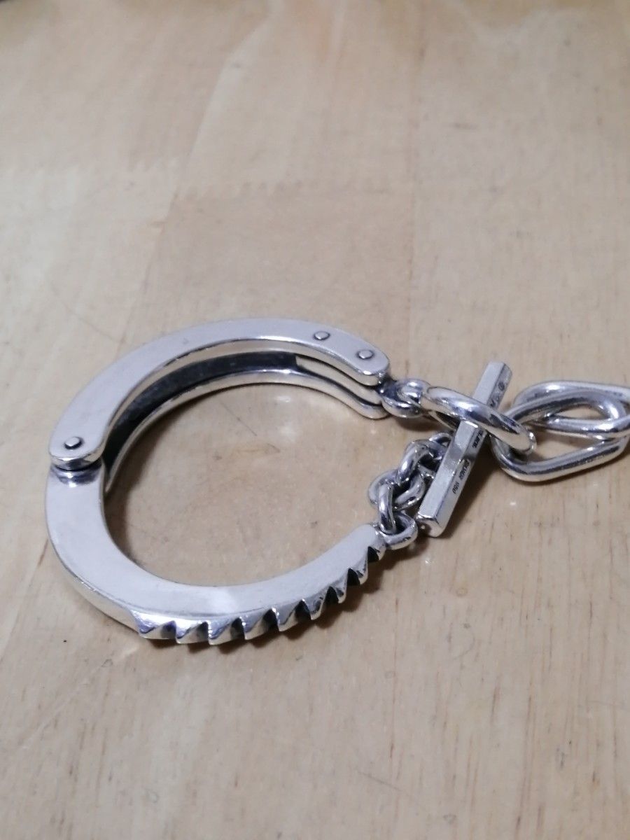 PUERTA DEL SOL(プエルタデルソル)手錠 モチーフ ブレスレット PUERTA DEL SOL(プエルタデルソル)手錠 モチーフ ブレスレット