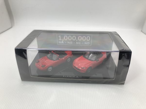 S60　1/43 マツダ mazda ディーラー特注 限定品 ロードスター NA&ND ROADSTER クラシックレッド 2台セット_画像1