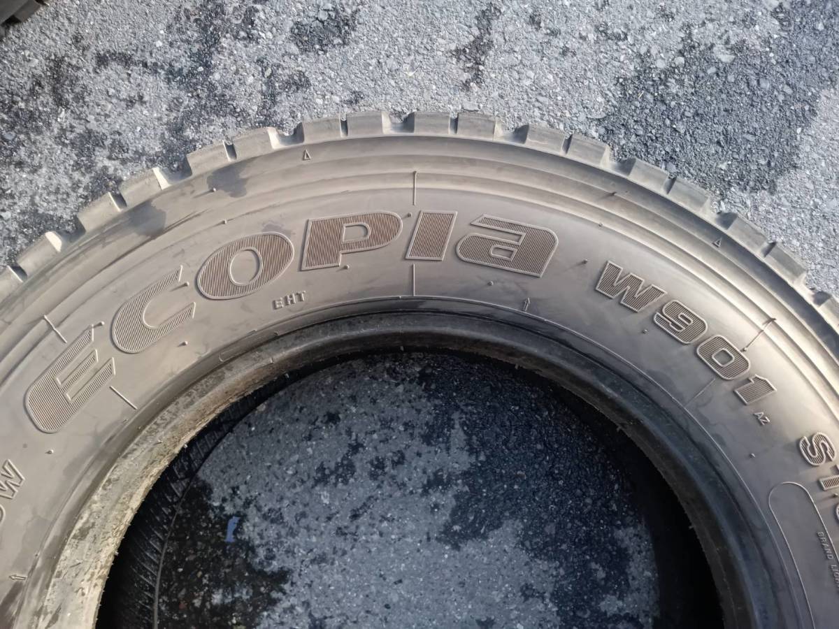 ★残り溝約8.3-10.1mm★21.22年製★ ブリヂストンECOPIA W901 245/70R19.5 136/134J　6本セット スタッドレス　A1249_画像9