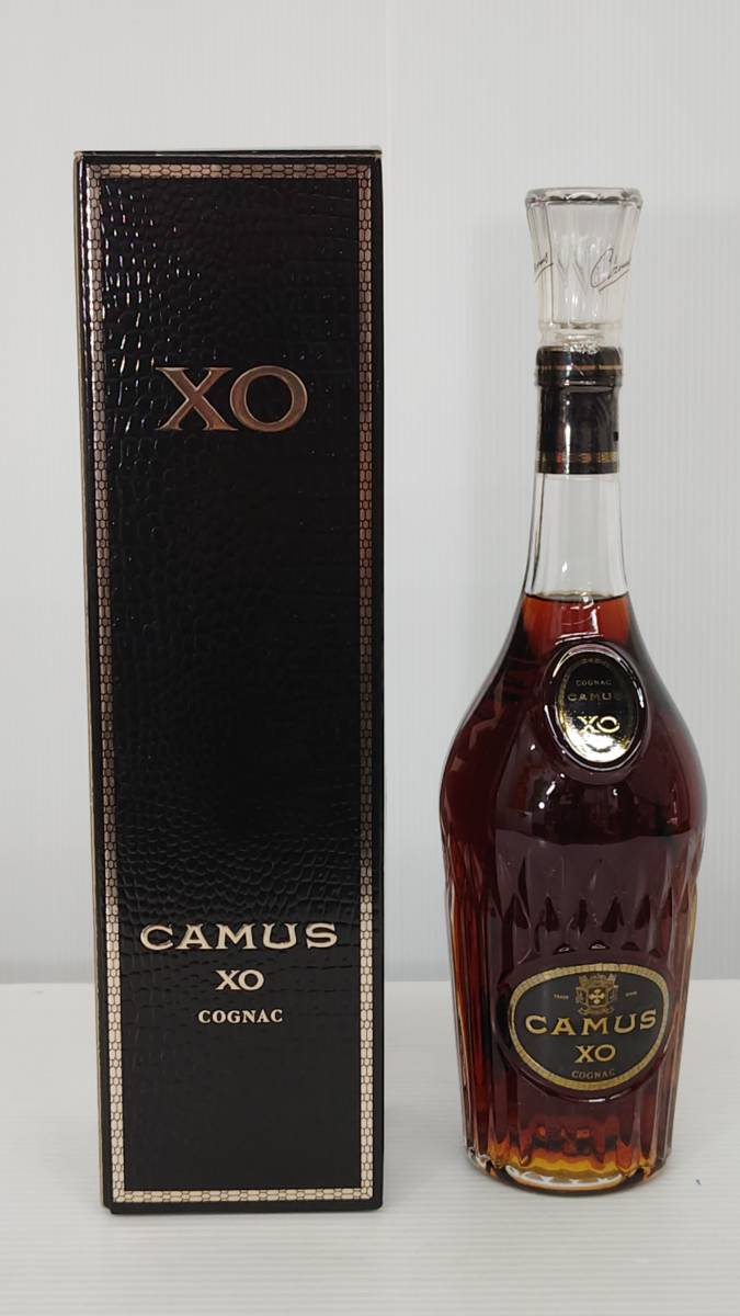 あ//J6460 【未開栓・古酒・保管品】 CAMUS XO ブランデー コニャック　ロングネック　700ml_画像1