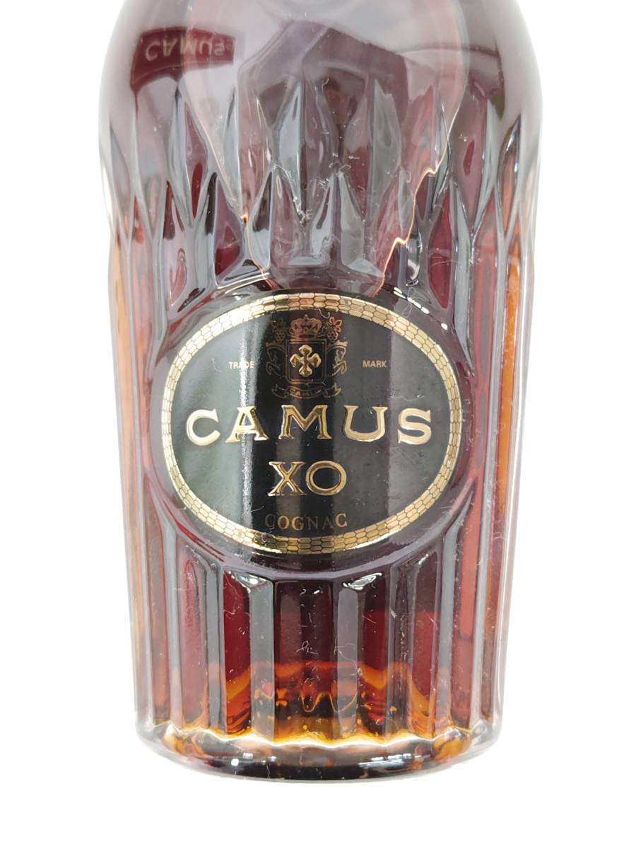 あ//J6460 【未開栓・古酒・保管品】 CAMUS XO ブランデー コニャック　ロングネック　700ml_画像2