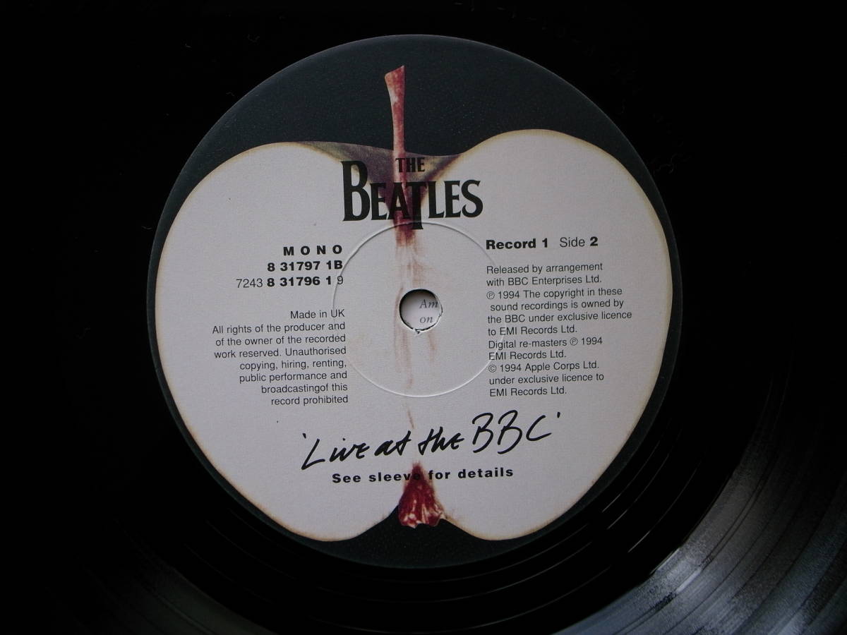 LPレコード（輸入盤UK盤）ザ、ビートルズ/ライブ・アット・ザ・BBC THE BEATLES LIVE AT THE BBC_画像8