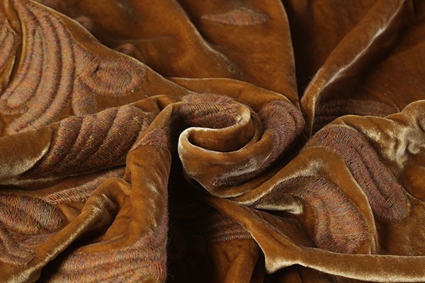 ♪インポート特集◆albert guegainフランス製シルククラッシュベルベット方耳スカラウール刺繍 黄土ｘ茶 巾：120cm♪4.5m[8801]