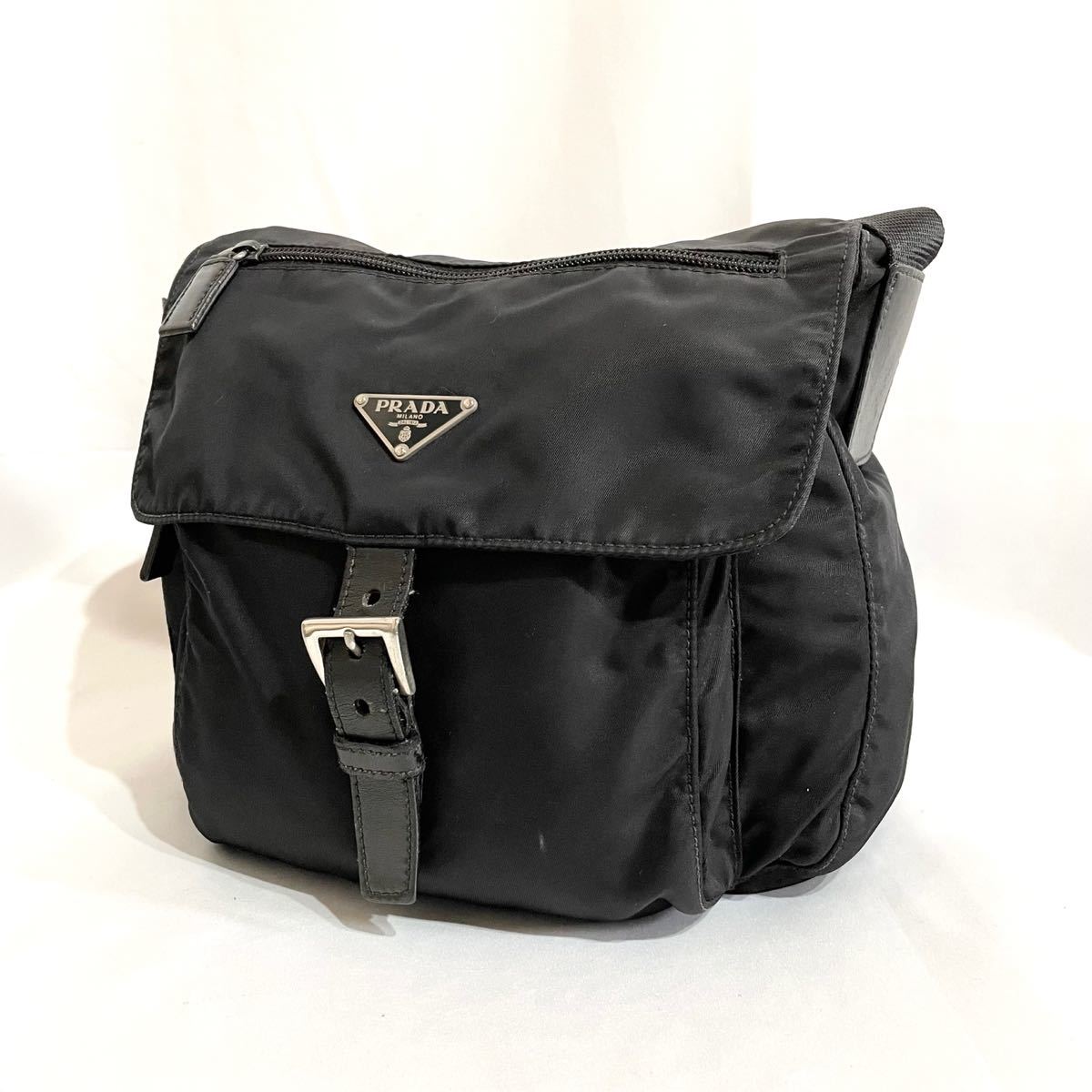 正規品 PRADA プラダ ナイロン ショルダーバッグ 三角ロゴ 肩掛け 黒 鞄-