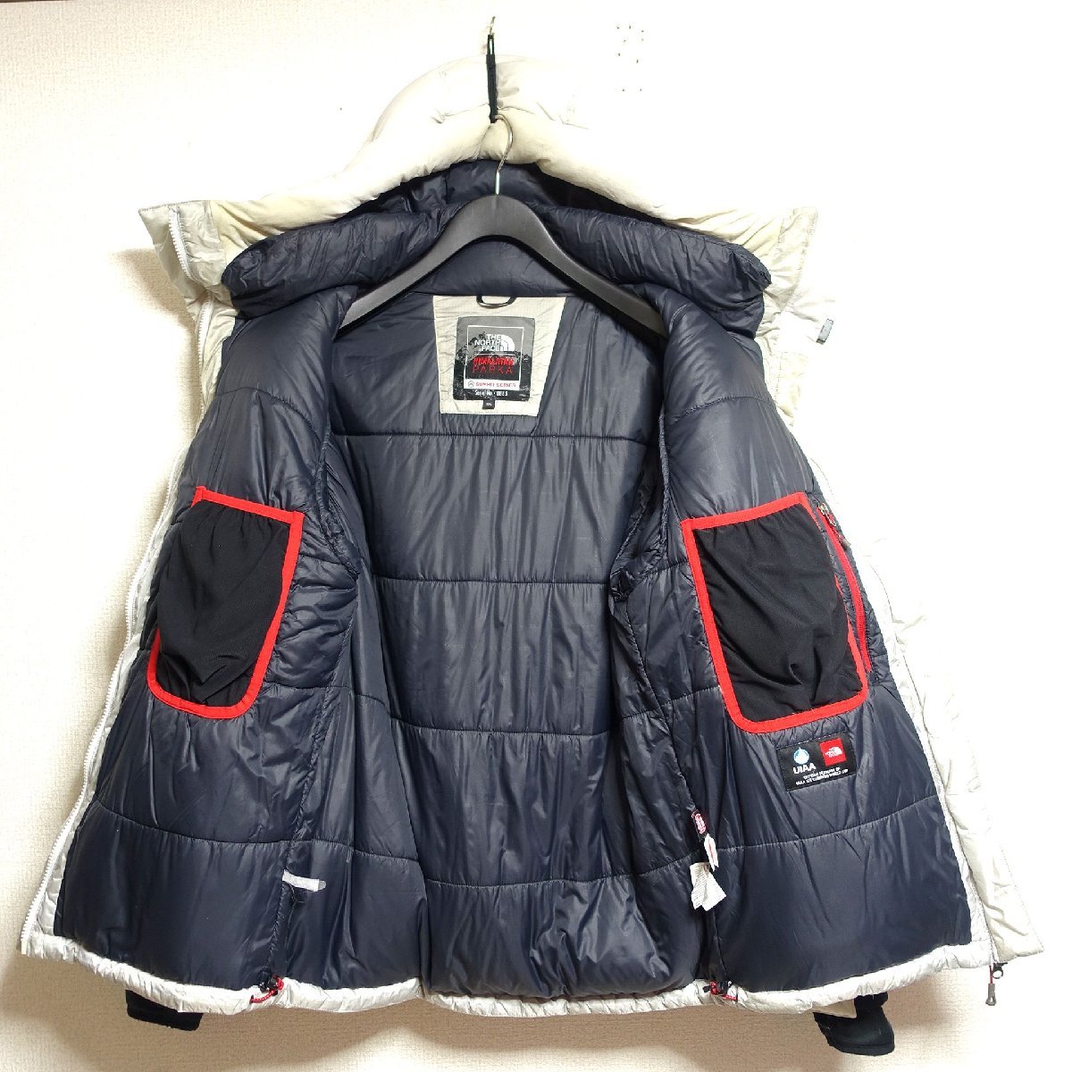 THE NORTH FACE ノースフェイス サミットシリーズ ヒマラヤン パーカ ダウンジャケット UIAA メンズ Mサイズ 正規品 ホワイト Z1567_画像3