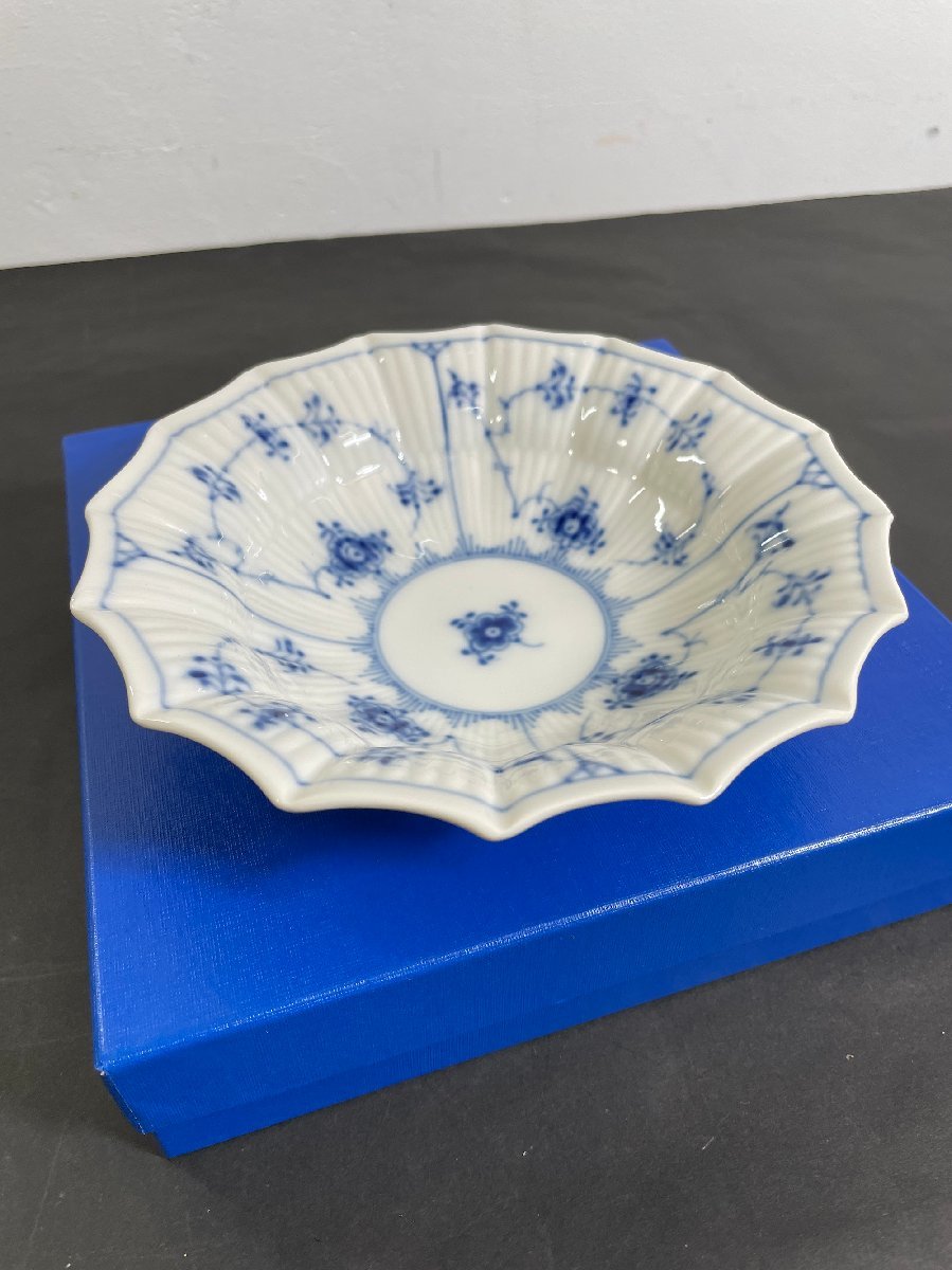 【中古品】ロイヤルコペンハーゲン Royal Copenhagen ポーセリン? ディーププレート 16㎝ 箱付き【長期保管品】_画像9