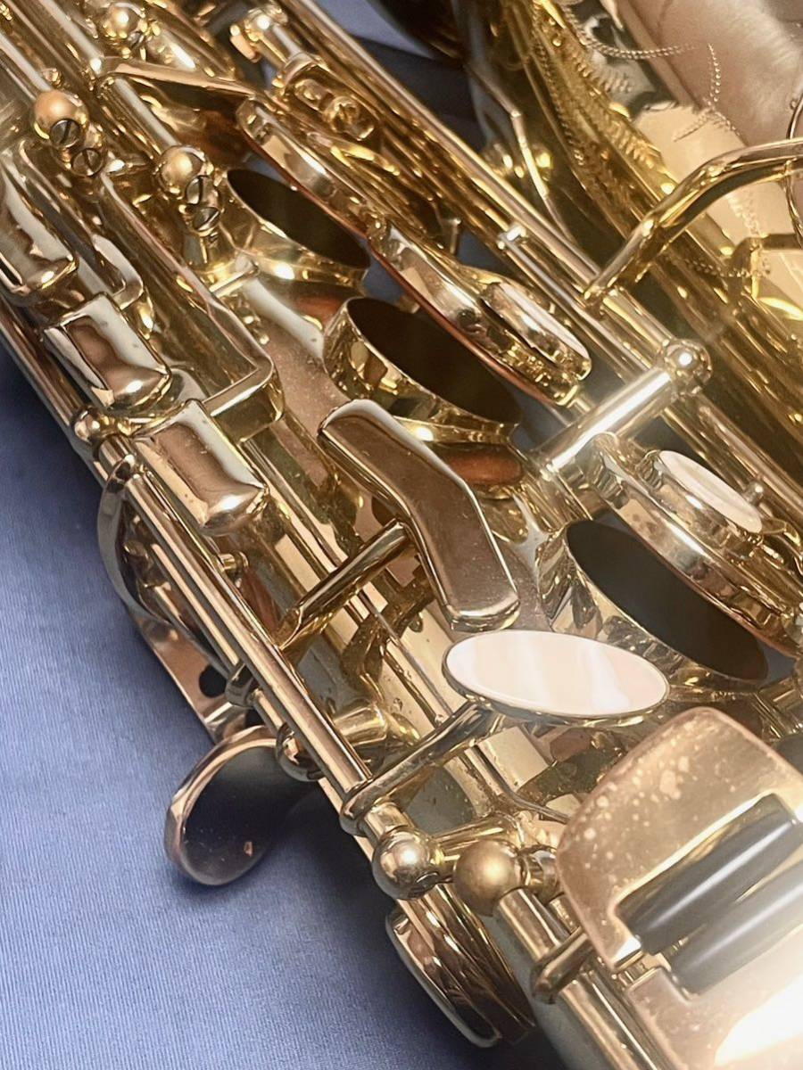 Selection alto saxophone beautiful secondhand goods case attaching 