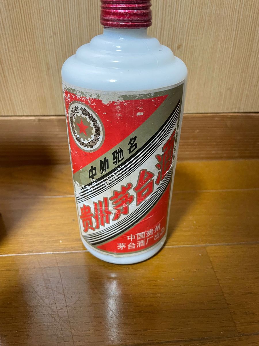 貴州茅台酒 マオタイ酒 五星ラベル 500ml 53% 1985年製 未開栓 貴州茅台酒 マオタイ酒 五星ラベル 500ml 53% 1985年製 未開栓